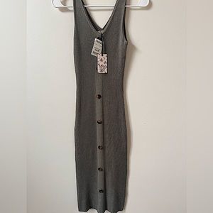 Ribbed bodycon midi dress!